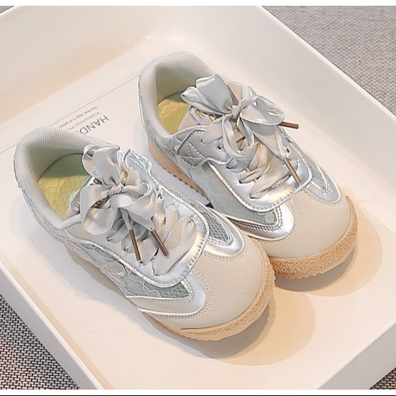 Family Travel Kids Casual Shoe - Outdoor Adventure Walks 리뷰 및 가격